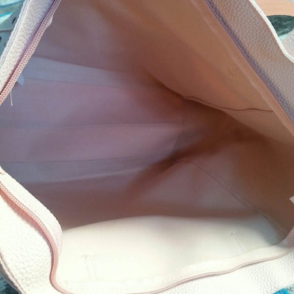 BBW Tote - Picture 3 of 3